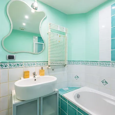 Apartment Casa Nostos Alabardieri By Napoliapartments
