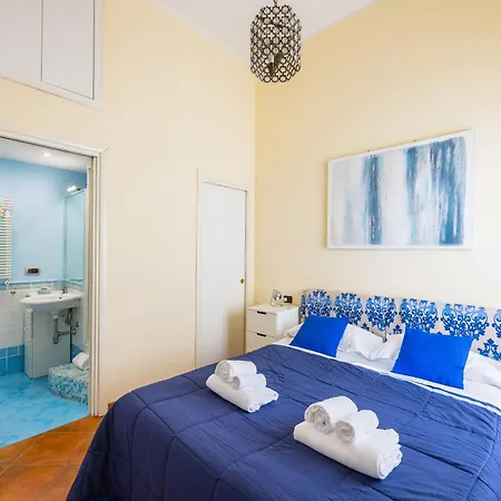 Apartment Casa Nostos Alabardieri By Napoliapartments Naples