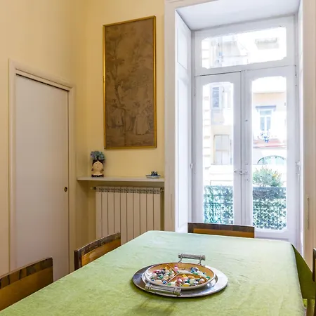 Apartment Casa Nostos Alabardieri By Napoliapartments